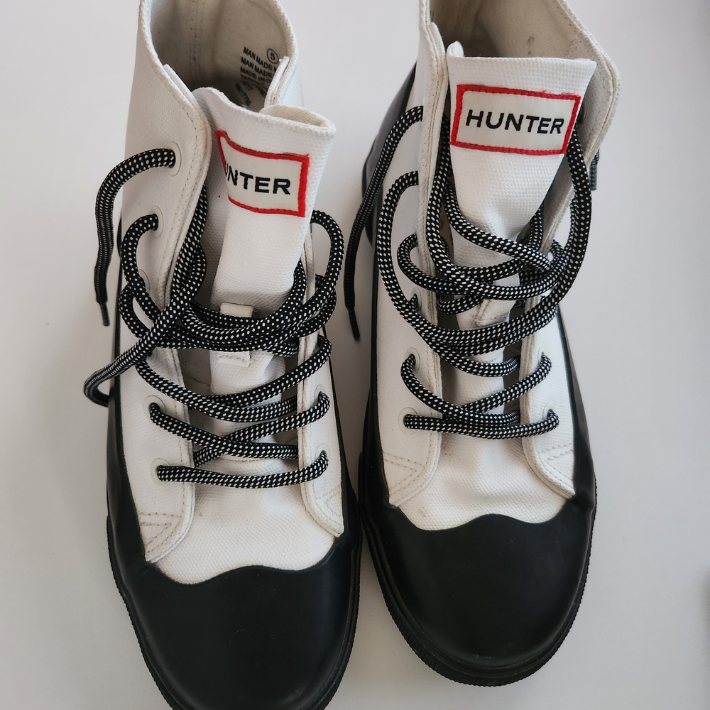 Hunter Kids Shoes in Black and White